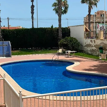 Апартаменти Piso Eneas *