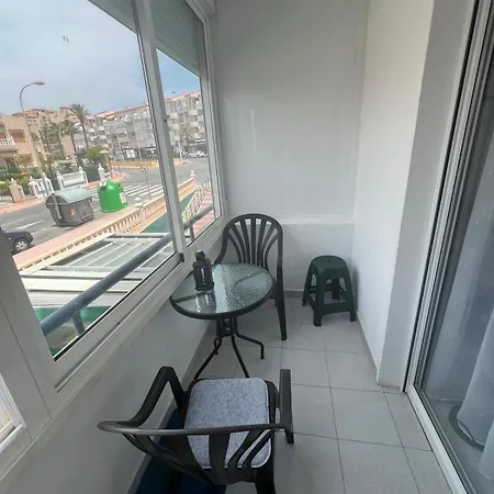 Апартаменти Piso Eneas *