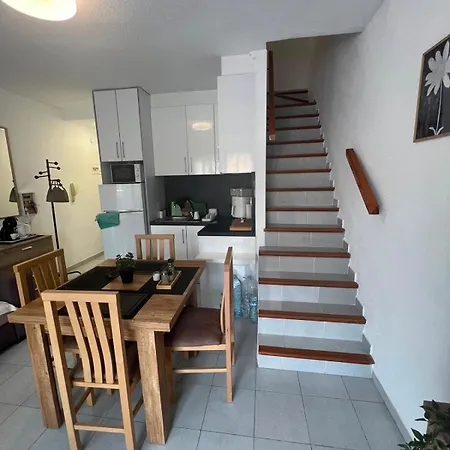 Апартаменти Piso Eneas *