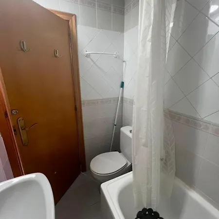 Апартаменти Piso Eneas *