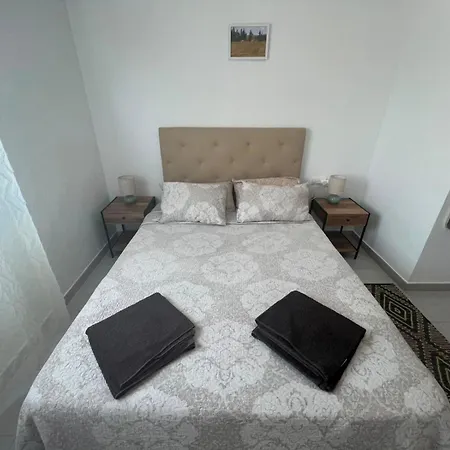 Апартаменти Piso Eneas *